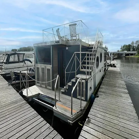 Boathouse With View Terrace * Uitgeest